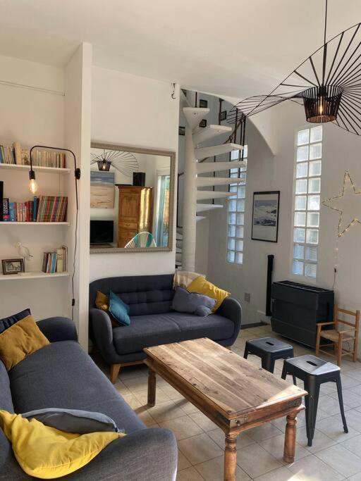 Maison A 50m, Centre Avec Sa De *