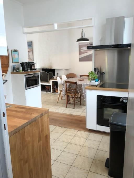 Maison A 50m, Centre Avec Sa De
